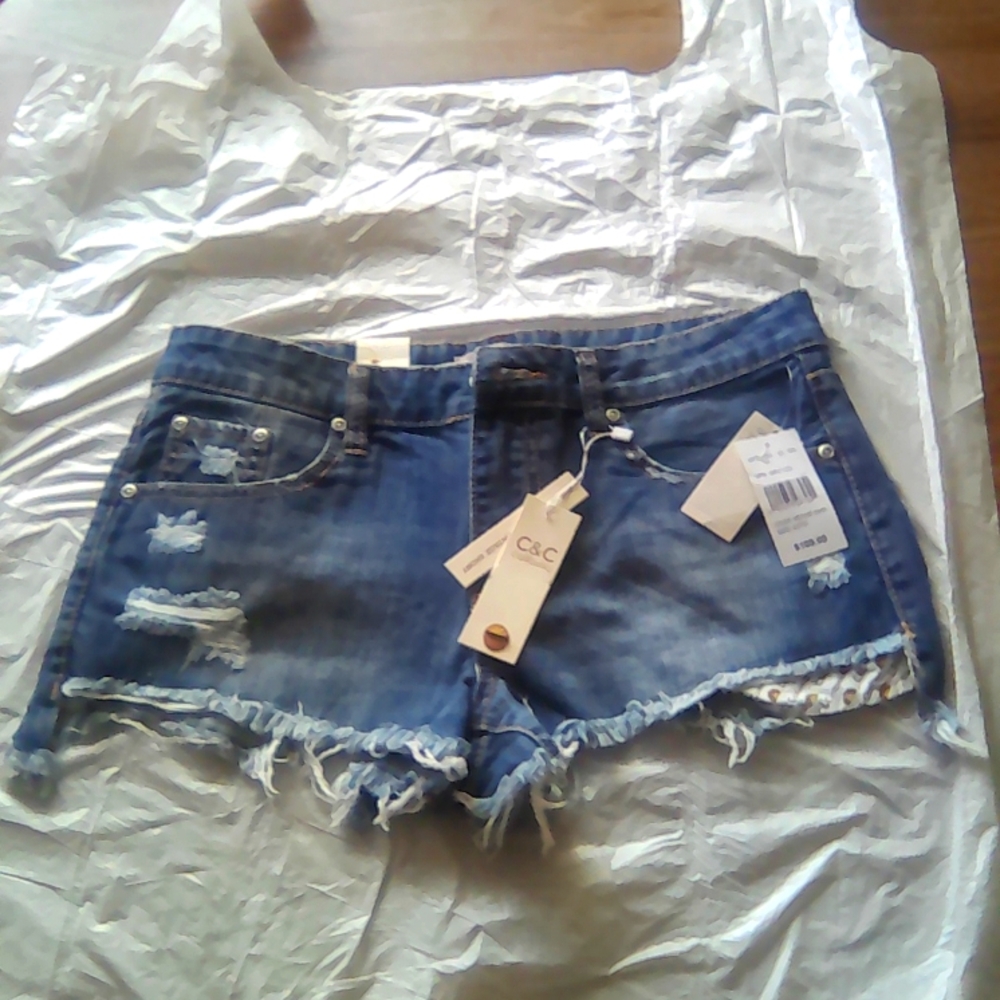 C & C Shorts NWT Size 26" (waist)